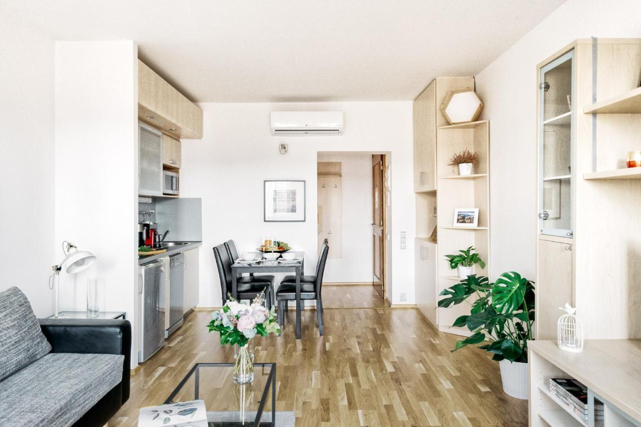 Lil Apartment With Tyn Cathedral View, Parking & Ac Praag Buitenkant foto